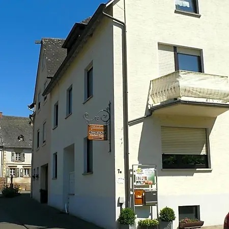 Gaestehaus Herbert Kappes ツェルティンゲン・ラハティグ